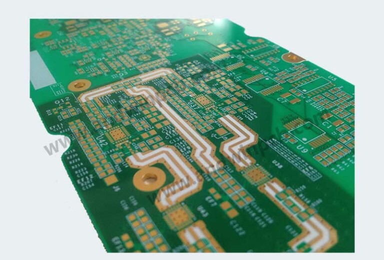 Navigating Fracturing Challenges: Non-Plated Holes in PCB Engineering
